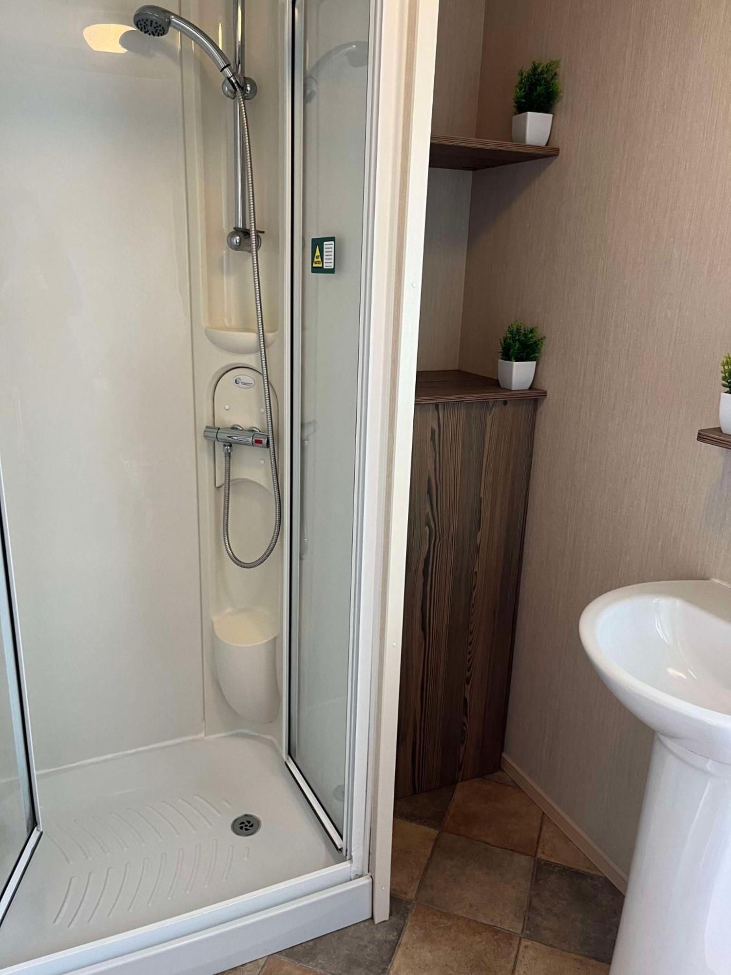 275 - Butlins Skegness, Pet Friendly And Wifi - Meadow Lakes Caravan & Lodge Hire Ingoldmells Exterior foto